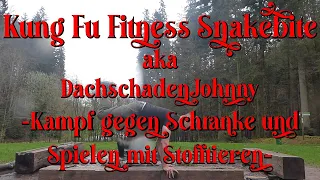 Kung_Fu_Fitness_Snakebite - Kampf gegen Schranke und Spielen mit Stofftieren - feat. LaMeddl