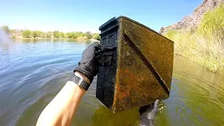 River Treasure: I Found a Metal Box Underwater in the River! (Unexplained)