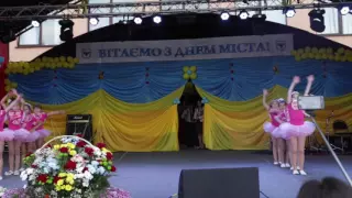 танцювальний колектив "Вітамінки" День міста Тячів