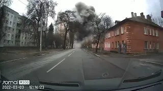 Moment zrzucenia bomby w Czernihowie