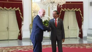 FIFA president meets Indonesia's Widodo after stadium disaster | AFP