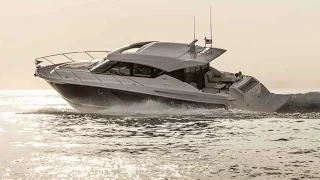 Joystick Steering a Yacht is AMAZING!