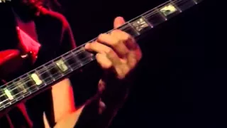 Enanitos Verdes - Tu Carcel (En Vivo Desde Mexico 2004)