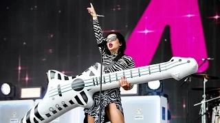 Charli XCX - Famous (Radio 1's Big Weekend 2015)