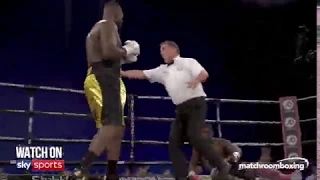 Martin Bakole wipes out ‪Ytalo Perea in the first round
