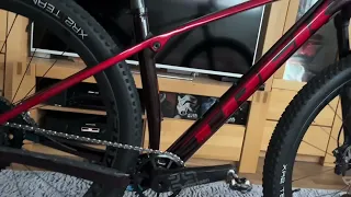 Trek Procaliber 9.8 2023 Crimson Red Smoke