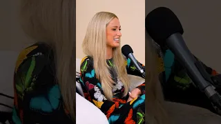 Paris Hilton Sings ‘Stars Are Blind’