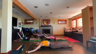 mama day 'Family Yoga' IX