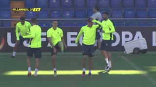 Entrenamiento oficial del Villarreal CF antes del partido ante el Osmanlispor en El Madrigal