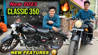 2023 Royal Enfield CLASSIC 350 RIDE REVIEW - With NEW FEATURES | Stealth Black | APMOTOVLOGS