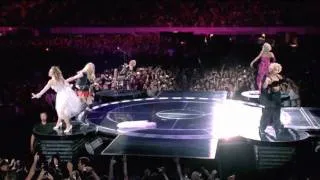 Madonna - She's Not Me [Sticky & Sweet Tour] HD