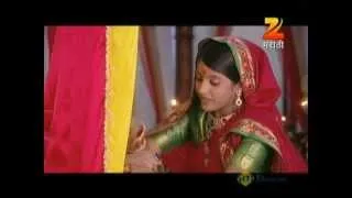 Jhansi Chi Rani - Marathi Serial - Best Scene - Ulka Gupta, Sameer Dharmadhikari - Zee Tv