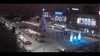 Новогодняя елка на площади Свободы в Харькове (новый 2018 год)