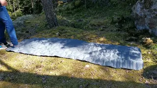 Коврик самонадувной туристический Hiking Way, со встроенным насосом и подушкой