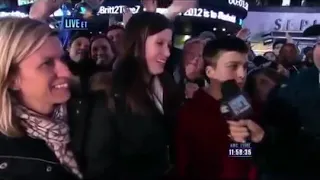 Dick Clark's Rockin' New Years Eve - 2012 Ball Drop (40th Anniversary Ball Drop) (High Quality)