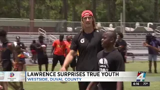 Trevor Lawrence, Gatorade team up to surprise local youth association with donation