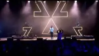 Chvrches - Strong Hand (T In The Park 2014 live)