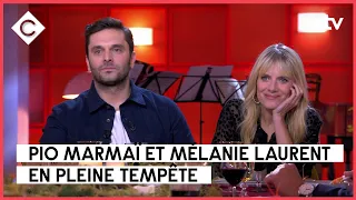 Mélanie Laurent & Pio Marmaï lâchent les chevaux - C à Vous - 12/12/2022