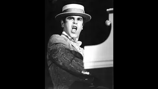 8. The Bitch Is Back (Elton John - Live In Tempe: 8/17/1984)
