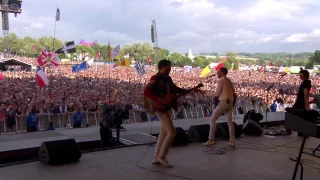 The Last Shadow Puppets - Standing Next To Me - Live @ Glastonbury 2016 - Ultra HD / 4K