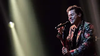 Harry Styles ♪  - The Chain: Fleetwood Mac Cover (at the BBC) - LIVE