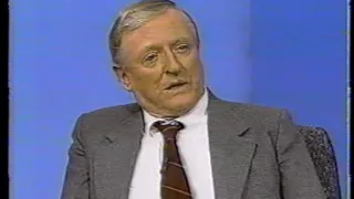 S31E12 Firing Line with William F. Buckley, "The Problem of Economic Survival" guest Lester Thurow.