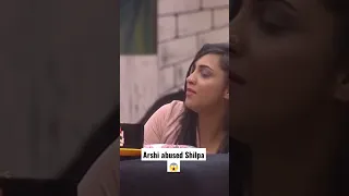 Shilpa smile at end 🤣 #arshikhan #hinakhan #shilpashinde #vikasgupta #biggboss #colors