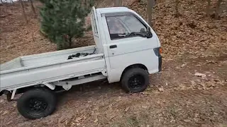 SENDING IT MINI TRUCK STYLE DAIHATSU HIJET 1995