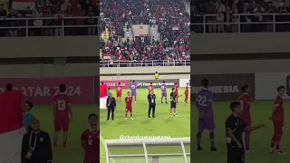 Momen Haru Timnas U23 Nyanyi Tanah Airku usai Tinnas kalahkan Turkmenistan 2 - 0  , STY betkaca Kaca