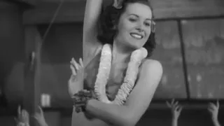 Lucille Ball & Maureen O'Hara - Hula Audition (1940)