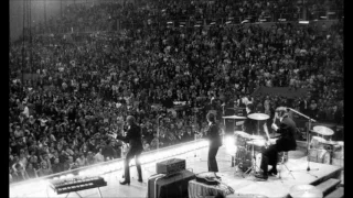 The Beatles sing "Paperback Writer" live, last ticketed concert Candlestick Park 1966.