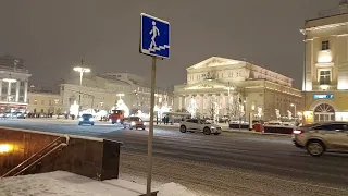 Прогулка по Театральному проезду в Москве.