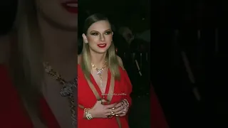 Taylor Swift is impersonating Kim Kardashian🐍#kimkardashian #taylorswift #snakes #reputation