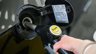"Ampel" beschließt 300-Euro-Zuschuss und Benzinpreis-Senkung | AFP