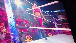Shayna baszler entrance with Ronda rousey on #Smackdown November,4,2022