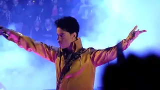 PRINCE LIVE - WELCOME 2 CANADA - TORONTO 2011 *BETTER QUALITY* **CONCERT** **PLS LIKE & SUBSCRIBE **