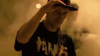 Corny Rap - Bo moga (prod.Juicy) VIDEO