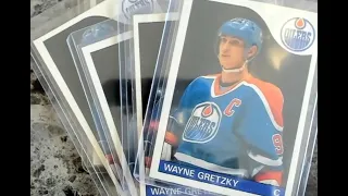 Wayne Gretzky | 1980s OPC and Topps Hockey Card Collection