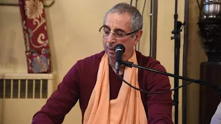 Nadiya Godrume Nityananda Mahajana : His Holiness Niranjana Swami