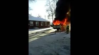 В Тверской области полностью сгорел пассажирский автобус