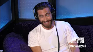 Jake Gyllenhaal and Howard Stern Discuss "Bubble Boy"