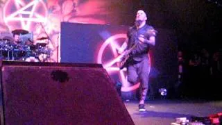 Scott Ian does awesome dance!! Live The Warfield, San Francisco, CA 10/23/2011