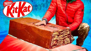 J'ai fait un KitKat géant de 308 livres