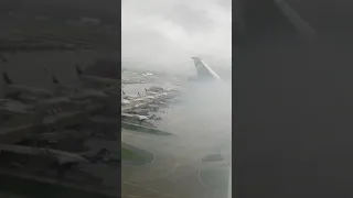 Rainy takeoff from Atlanta (American Eagle E175)