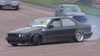 BMW E34 540i - V8 Drifting