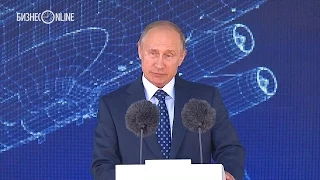 Владимир Путин пожелал хорошего настроения гостям авиасалона в Жуковском