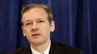 Julian Assange Slams State Department For Snowden Treatment