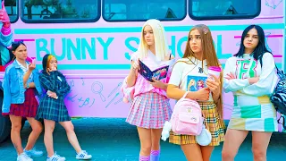 ВЫГНАННЫЕ ИЗ ЧЕРЛИДЕРШ BUNNY ВЕДУТ СЕБЯ НАГЛО И БОРЗО!!! ДИАНА В ШОКЕ С ДЕВОЧЕК!!!