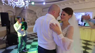 🎹 Моя хата в вишневім садочку 🎼 на весіллі другу цілувать музиканти на весілля  weddig video