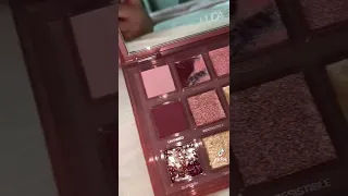 Huda Beauty Naughty Eyeshadow Palette